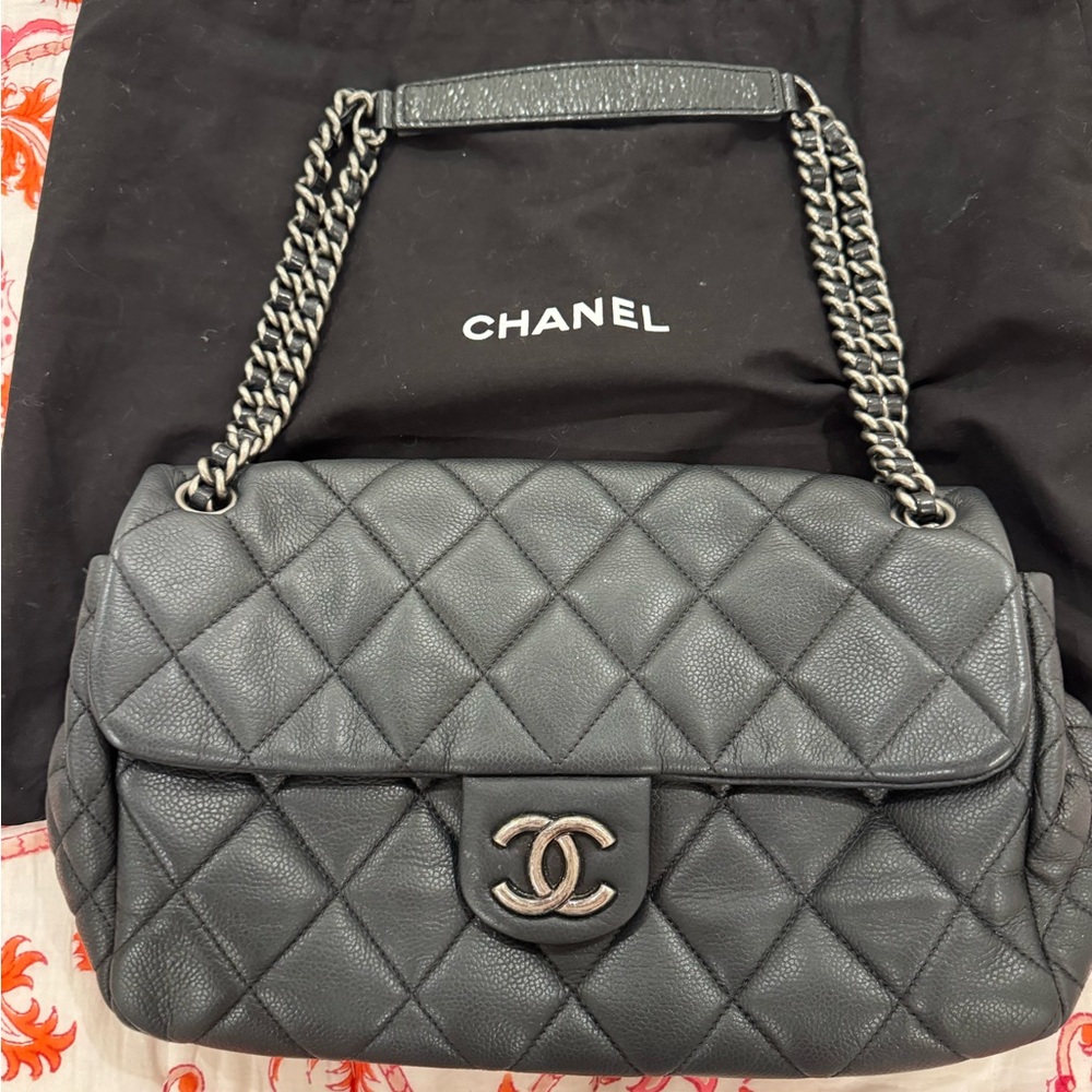 USED Chanel Black Quilted Leather Shoulder Bag [MAKE AN OFFER!]